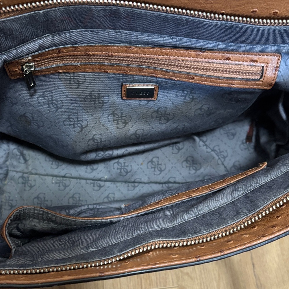 Guess Tan Shoulder Bag - Picture 7 of 7